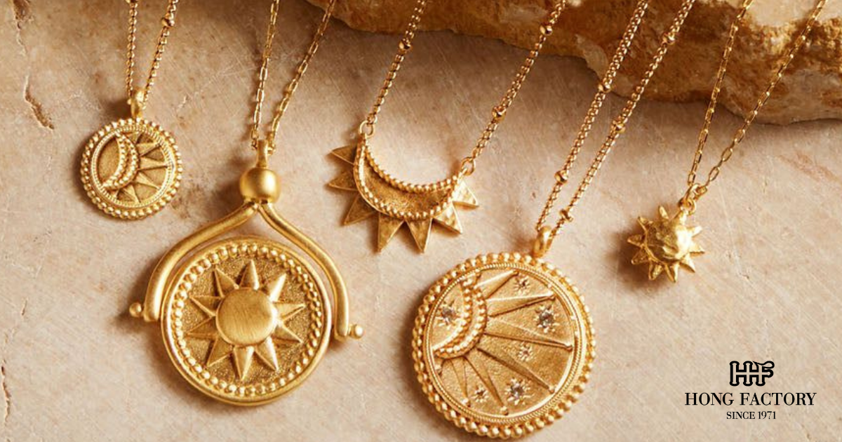 Jewellery Silver in Religious and Spiritual Contexts: Symbolism, Traditions, and Sacred Meaning